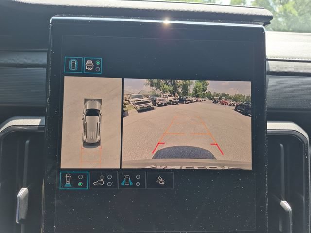 Certified 2026 GMC Acadia AT4 w/ Luxury Package AWD/4WD image 31