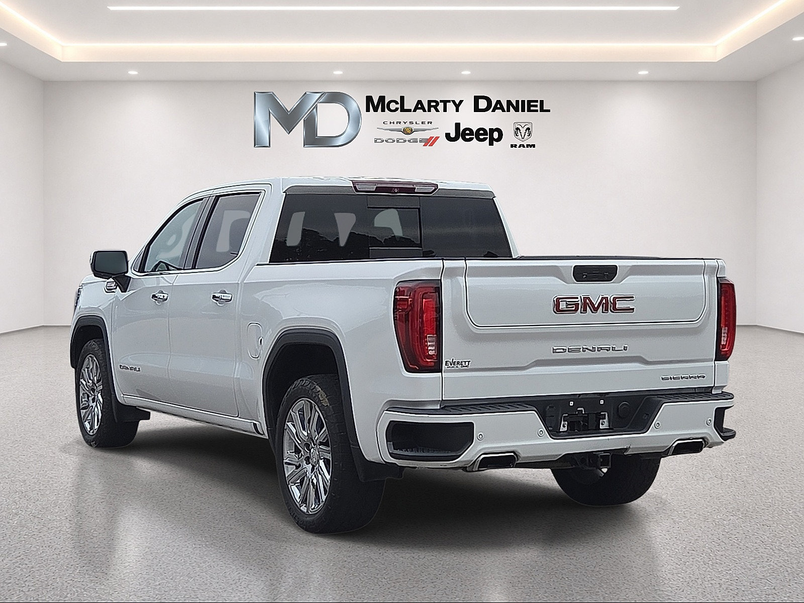 Used 2019 GMC Sierra 1500 Denali w/ Denali Ultimate Package AWD/4WD image 4