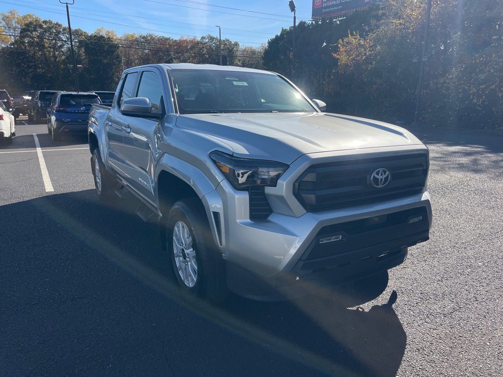 New 2025 Toyota Tacoma SR5