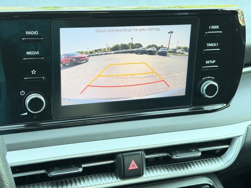 Used 2022 Kia K5 LXS FWD image 25