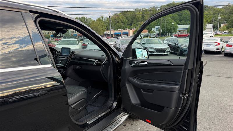 Used 2017 Mercedes-Benz GLE 350 4MATIC image 34