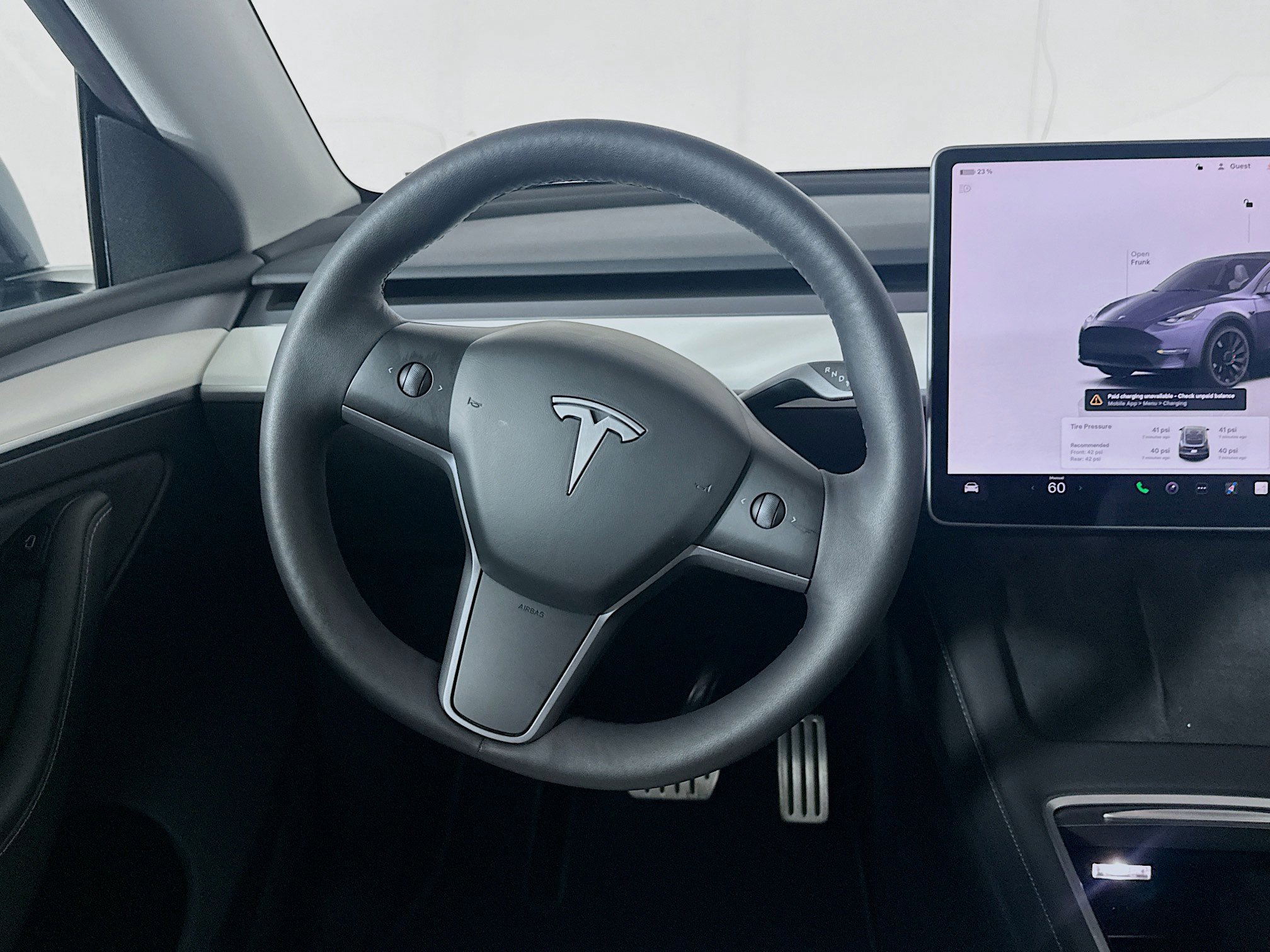 Used 2023 Tesla Model Y Performance image 17