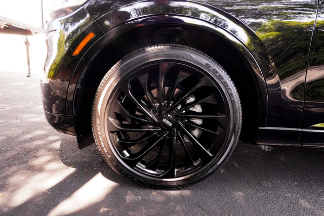 Used 2024 Lincoln Aviator Reserve w/ Equipment Group 201A RWD image 36