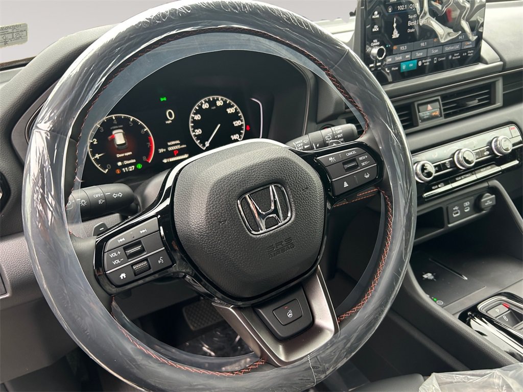 New 2025 Honda Pilot TrailSport image 12