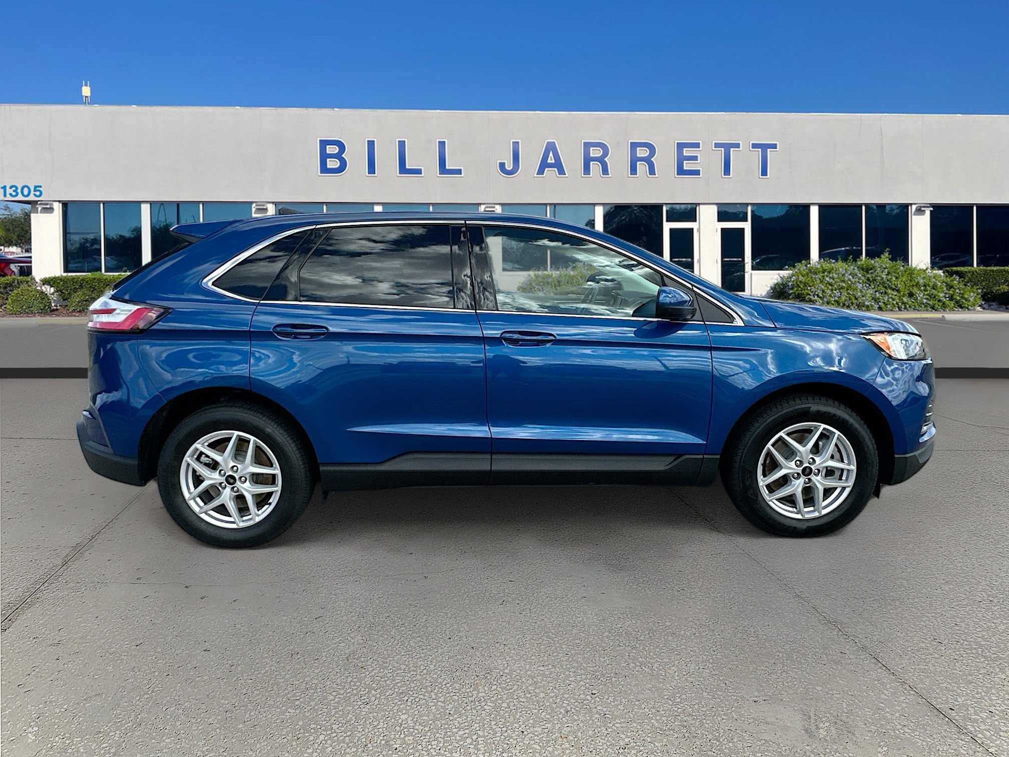 Certified 2024 Ford Edge SEL image 8