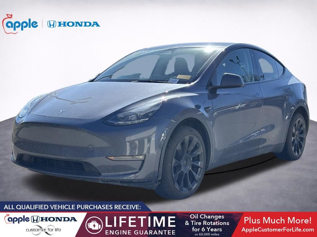 Used 2023 Tesla Model Y Long Range image 1