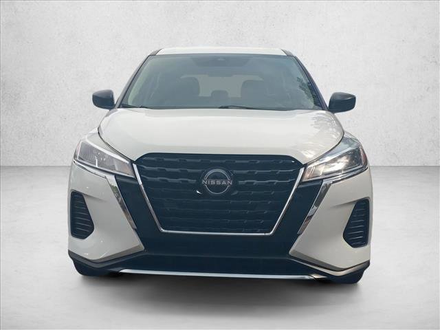 Used 2022 Nissan Kicks S image 2
