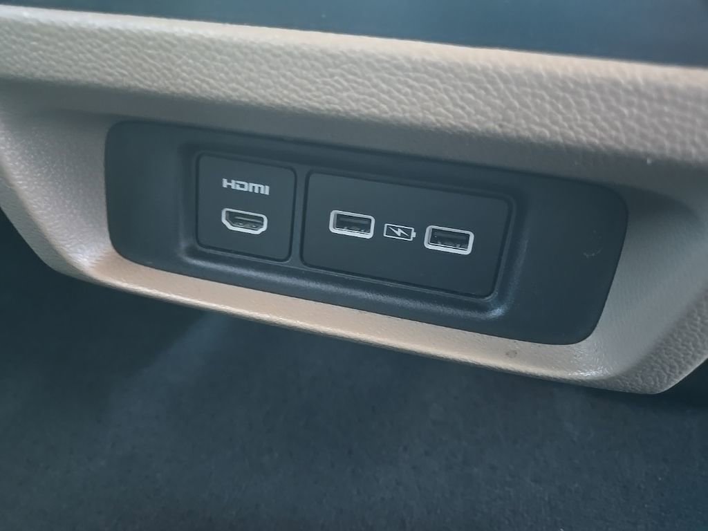 Used 2024 Honda Odyssey Elite image 91