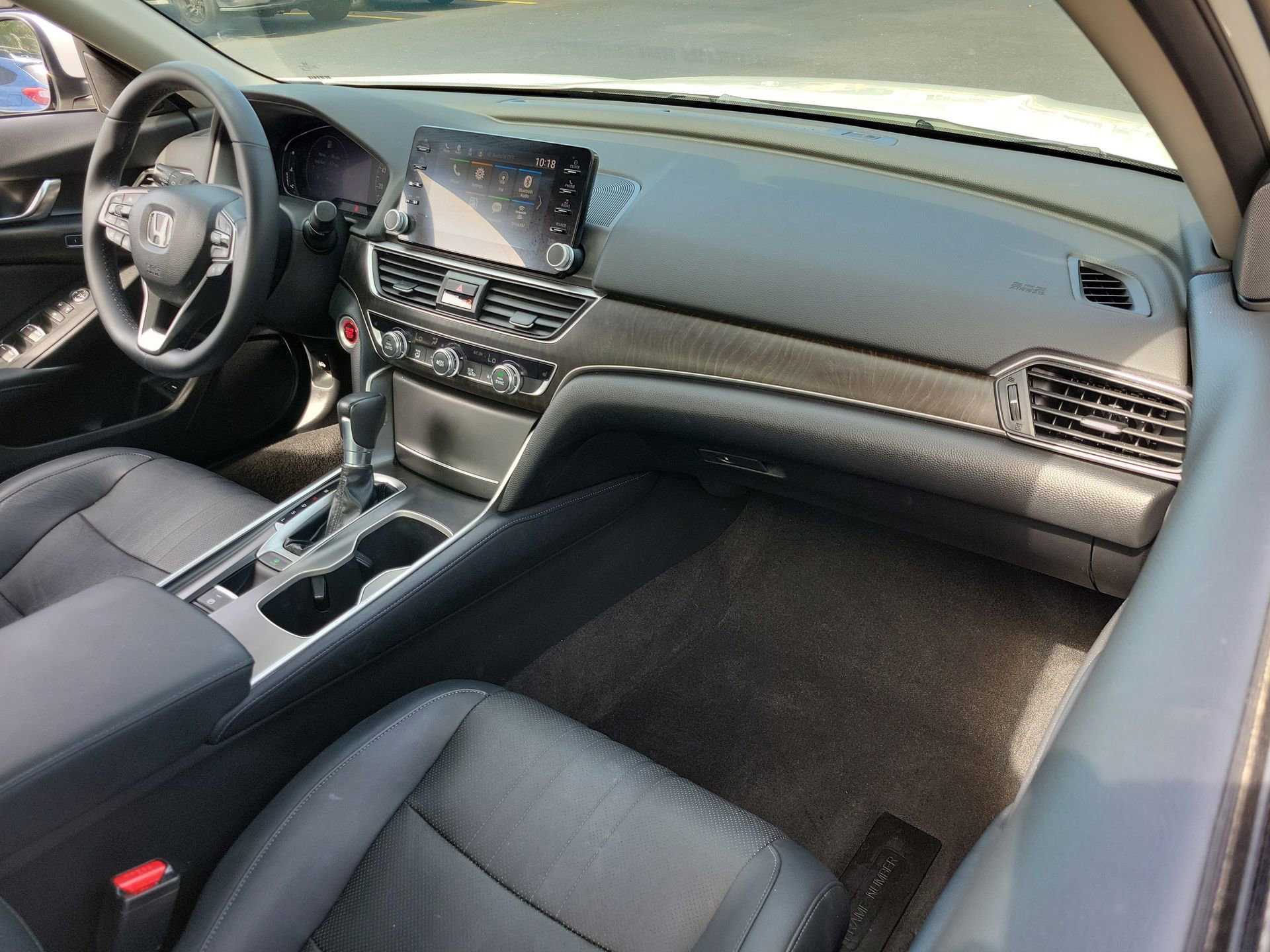 Used 2018 Honda Accord EX-L image 12