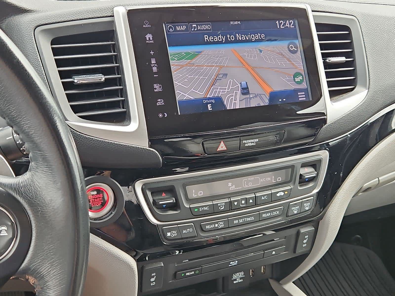 Used 2017 Honda Pilot Touring image 28
