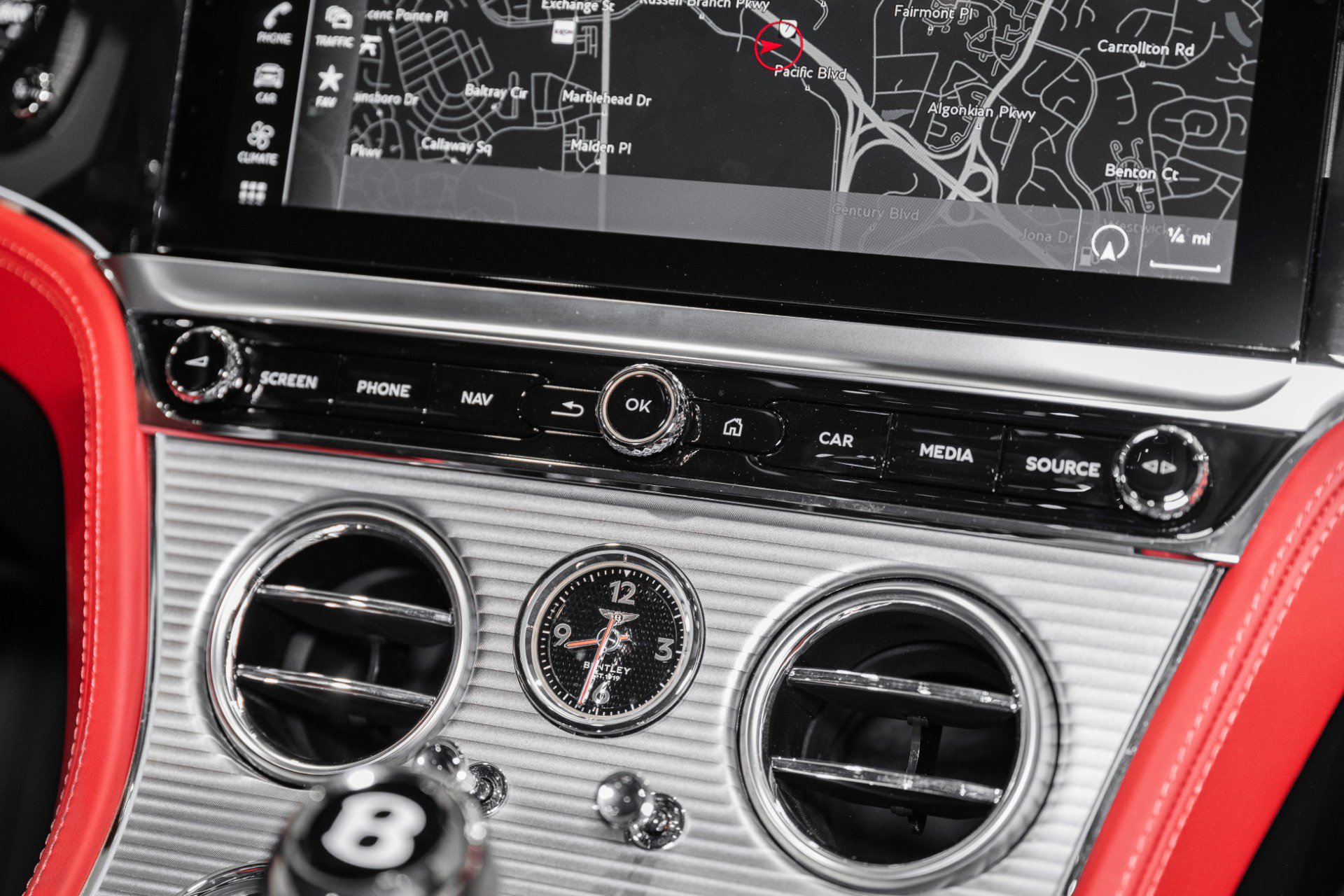 Used 2023 Bentley Continental GT Azure AWD/4WD image 31