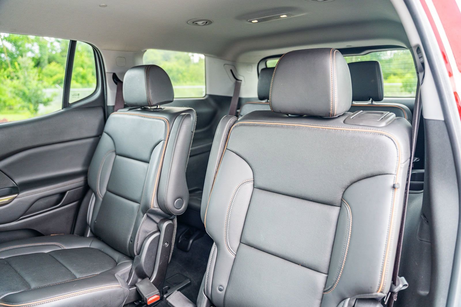 Used 2023 GMC Acadia AT4 w/ Technology Package image 19