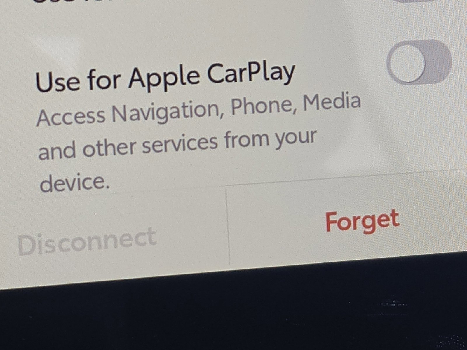 Used 2025 Toyota Camry SE image 3