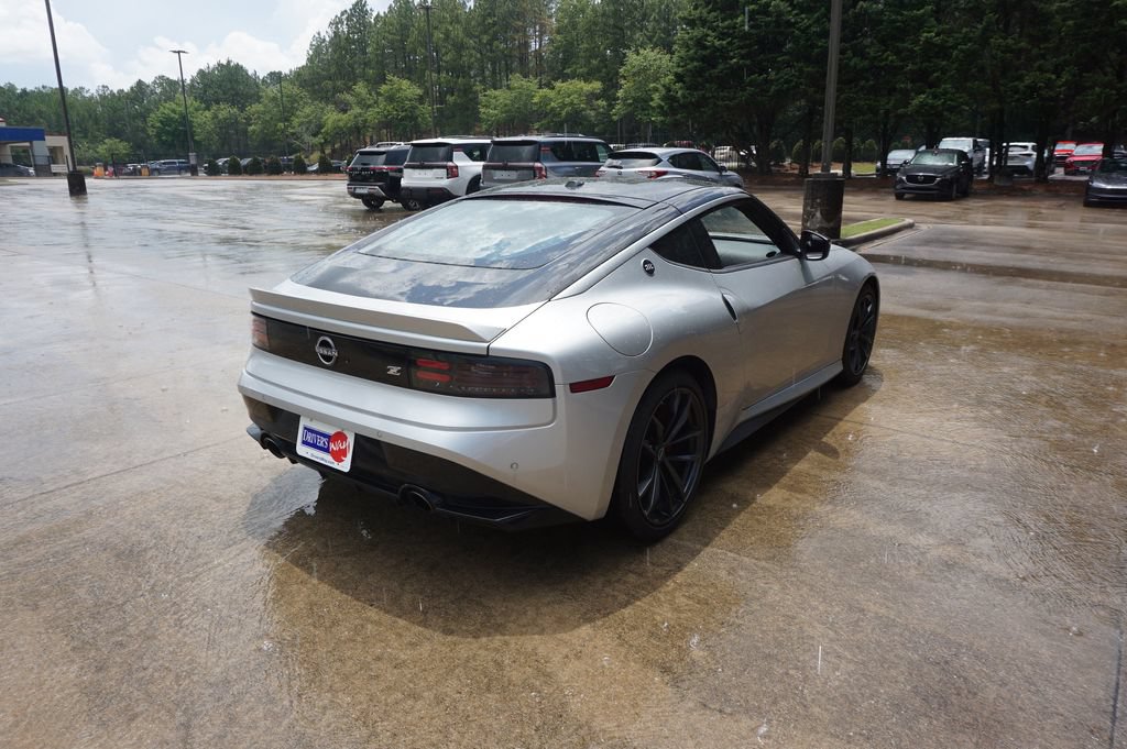 Used 2025 Nissan Z Performance w/ Floor Mat Package RWD image 18