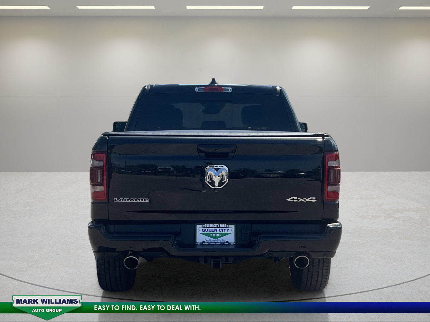 Used 2023 RAM 1500 Laramie AWD/4WD image 4