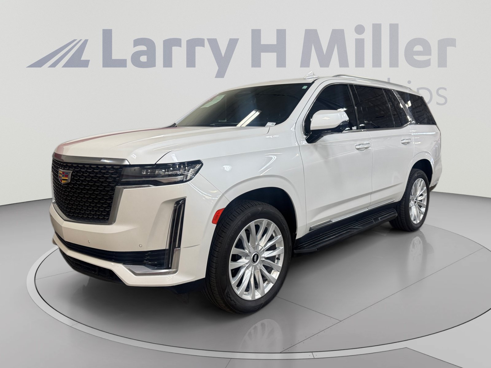 Used 2024 Cadillac Escalade Luxury AWD/4WD image 1