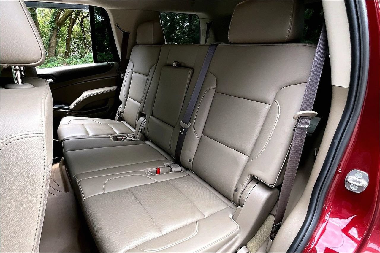 Used 2017 GMC Yukon SLT w/ Premium Edition RWD image 19