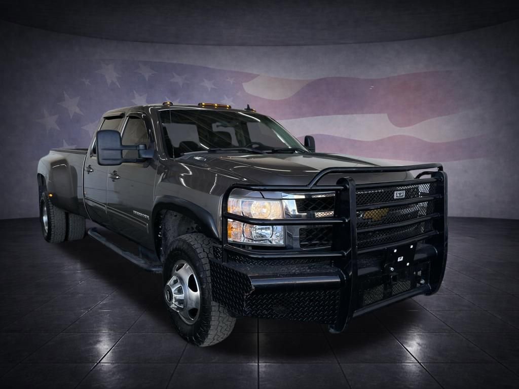 Used 2013 Chevrolet Silverado 3500 LTZ w/ LTZ Plus Package image 7