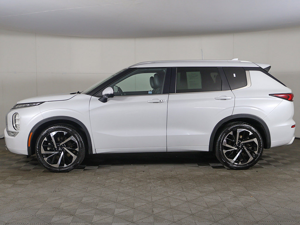 Used 2022 Mitsubishi Outlander SEL AWD/4WD image 17