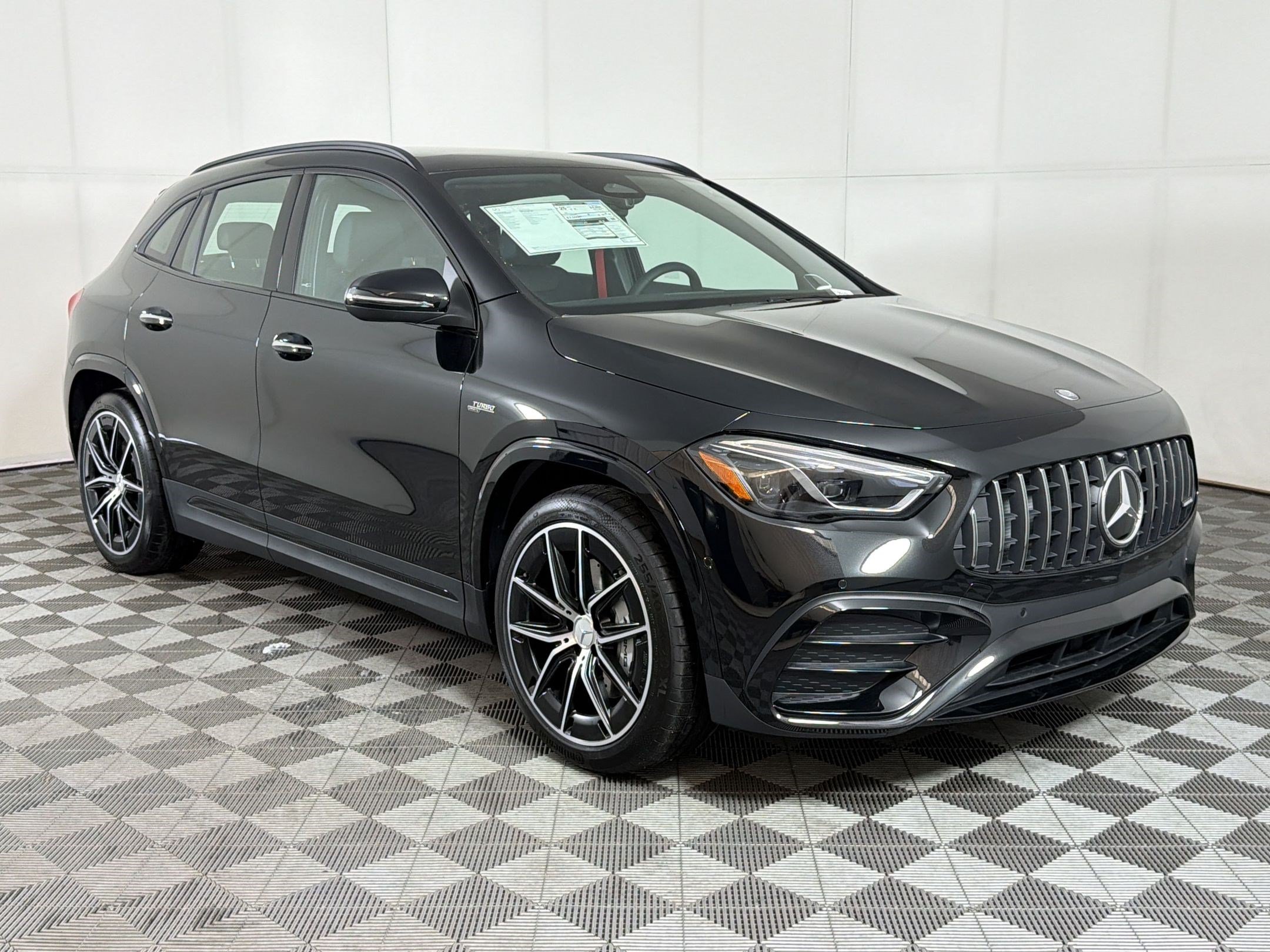 New 2026 Mercedes-Benz GLA 35 AMG 4MATIC image 7