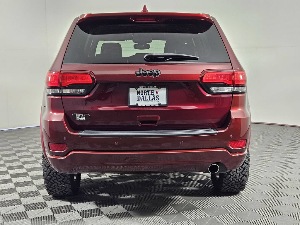 Used 2020 Jeep Grand Cherokee Altitude RWD image 3