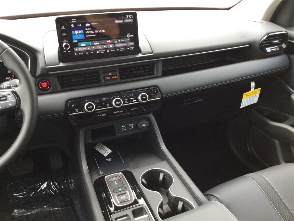 New 2025 Honda Pilot EX-L image 17