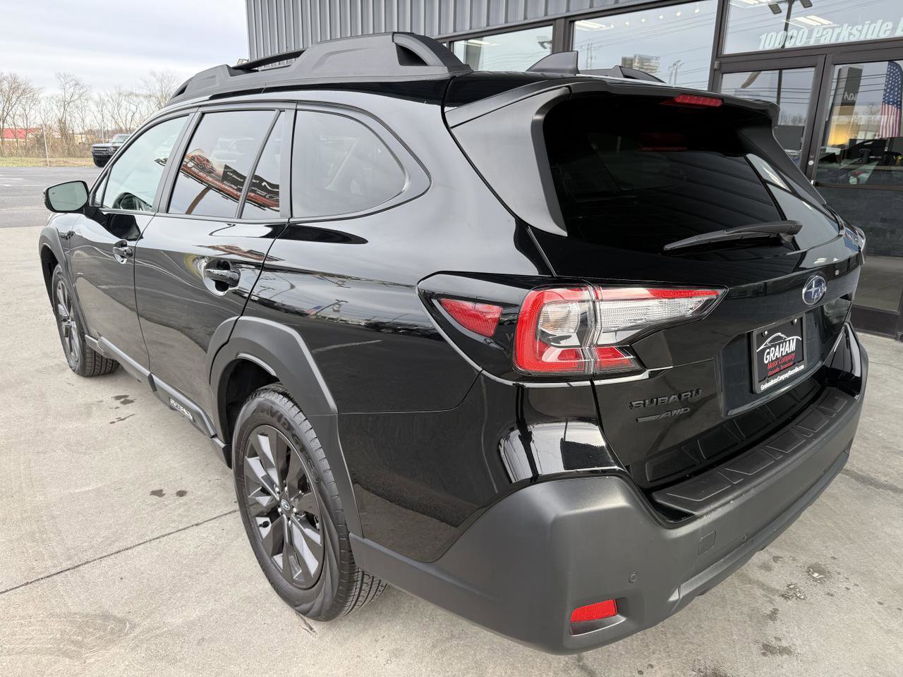 Used 2025 Subaru Outback Onyx Edition XT AWD/4WD image 8