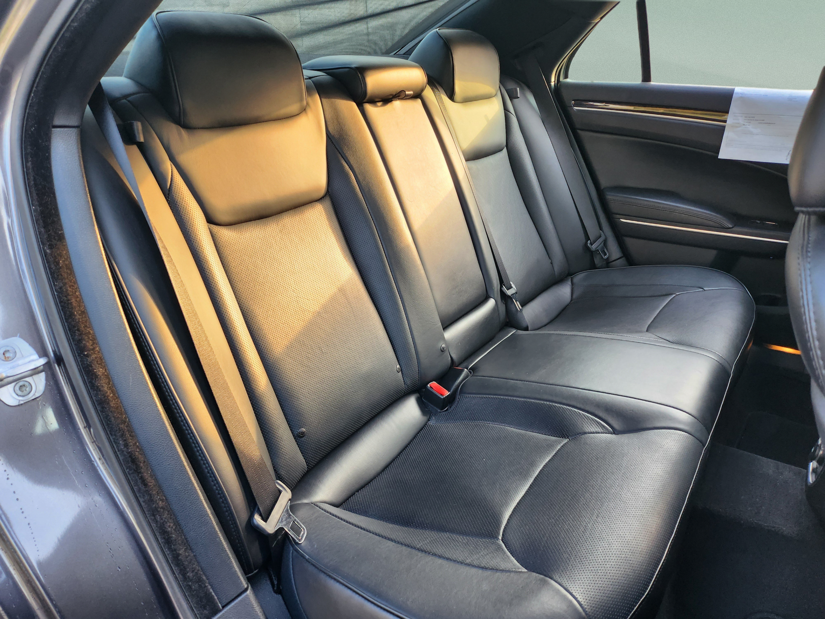 Used 2013 Chrysler 300 C RWD image 28
