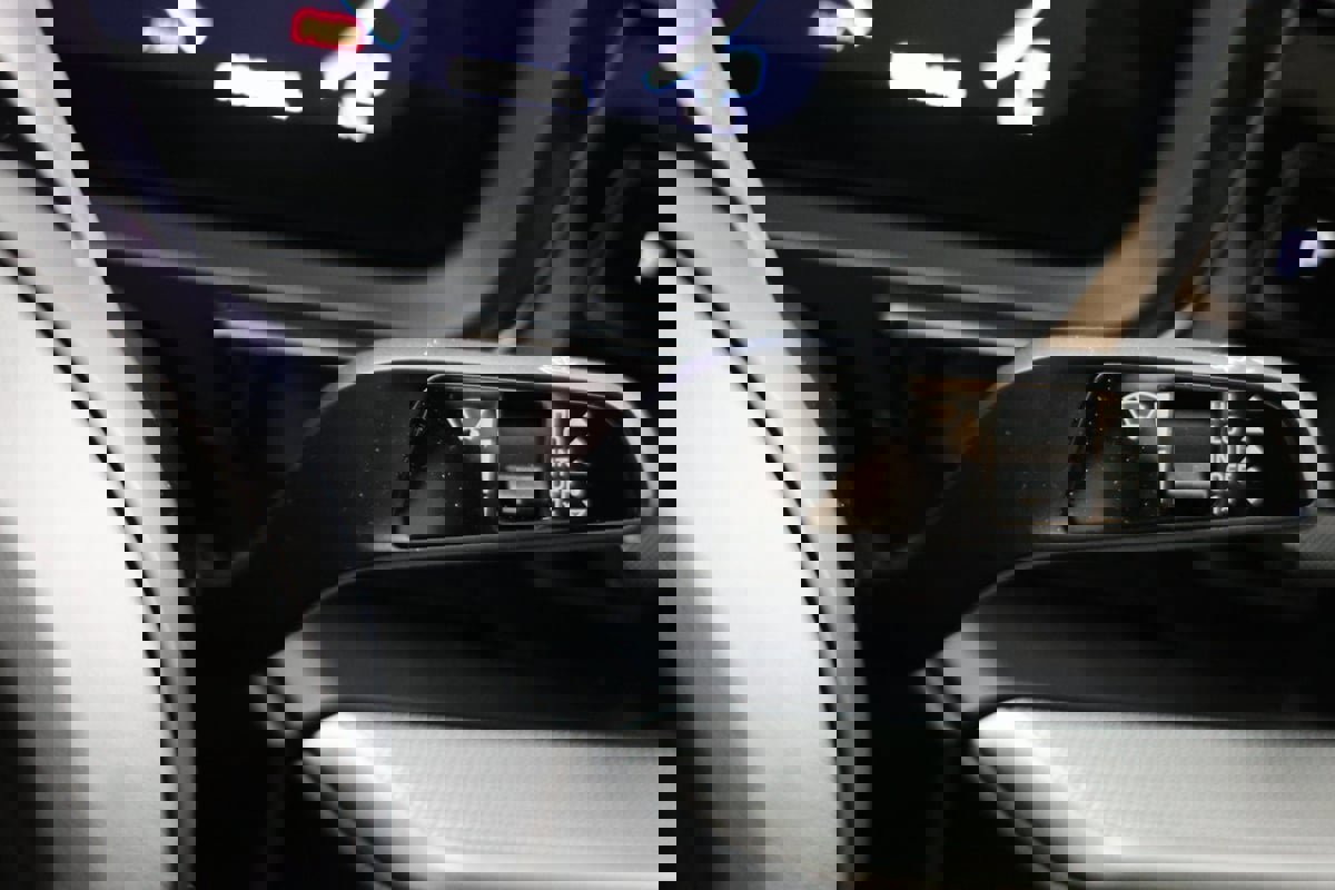 Used 2024 Porsche Cayenne Coupe image 25