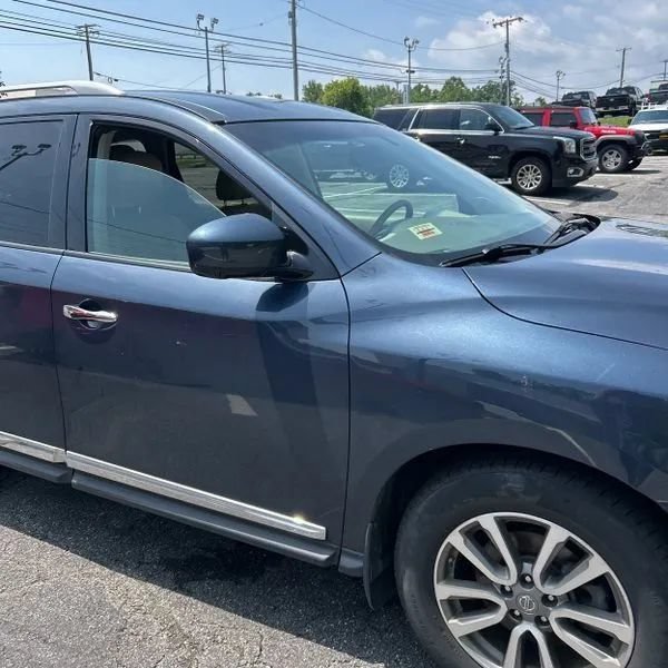 Used 2015 Nissan Pathfinder SL w/ SL Tech Package AWD/4WD image 13