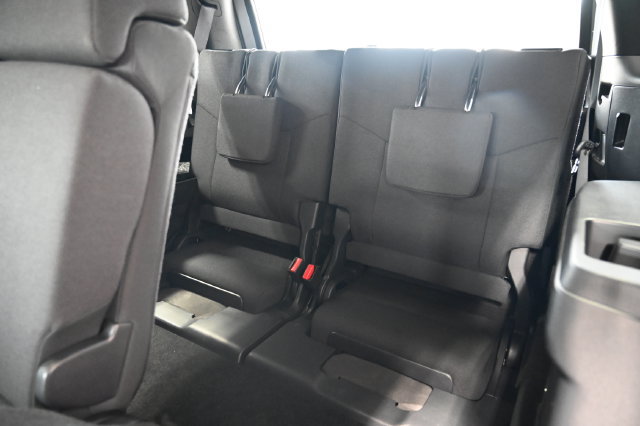 Used 2025 Toyota 4Runner SR5 AWD/4WD image 13