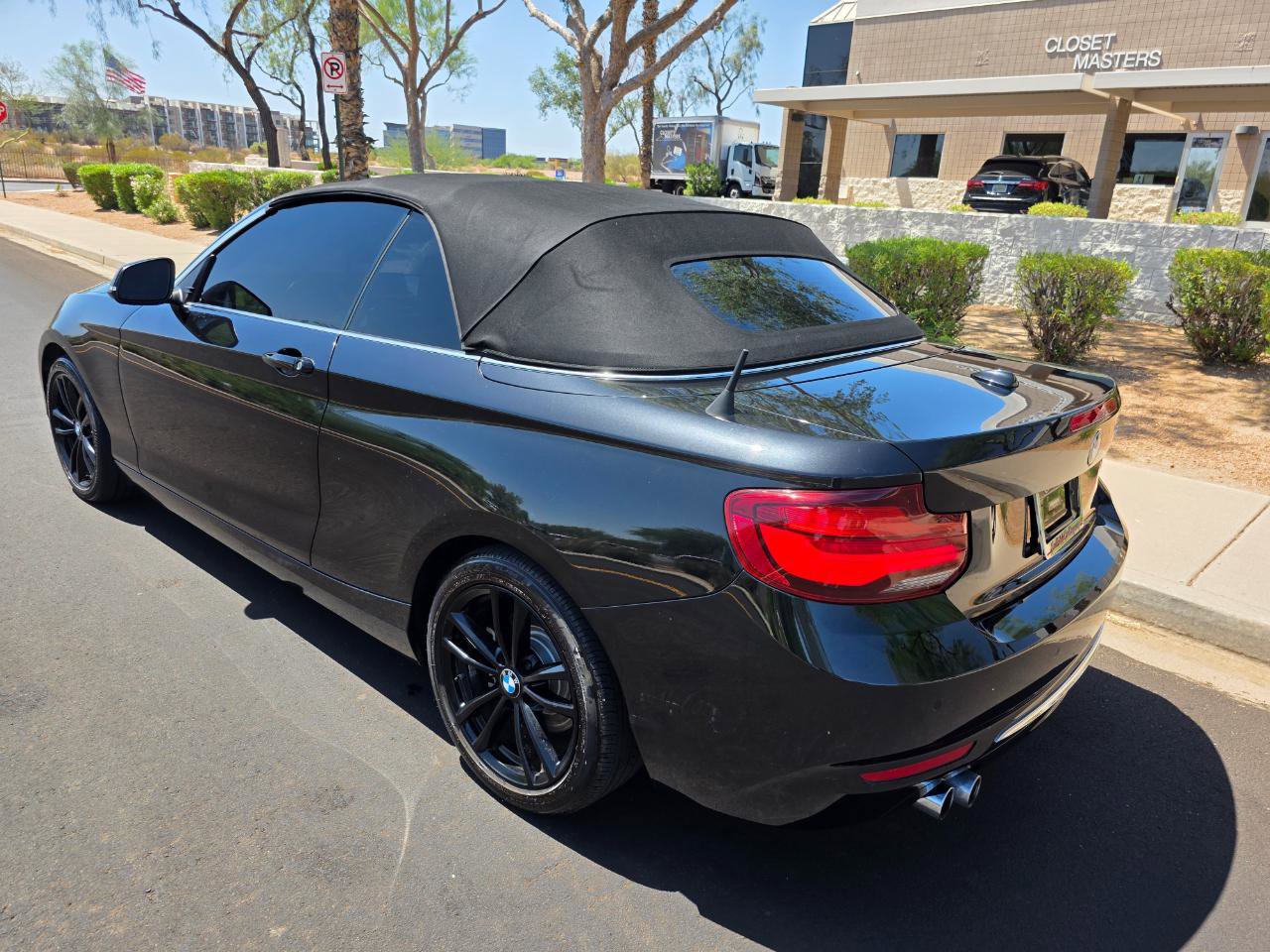 Used 2020 BMW 230i Convertible w/ Premium Package RWD image 14