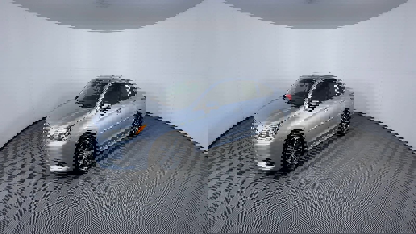 Used 2016 Subaru Legacy 3.6R Limited image 4