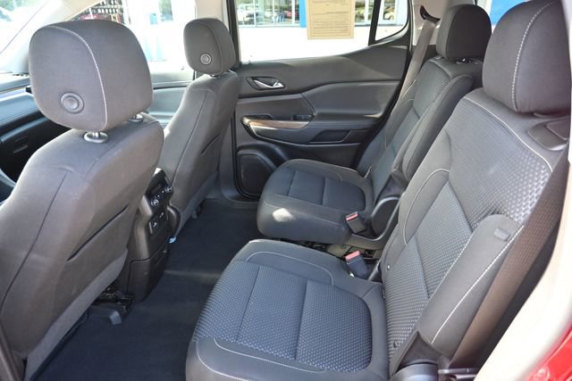 Used 2023 GMC Acadia SLE w/ Driver Convenience Package image 24
