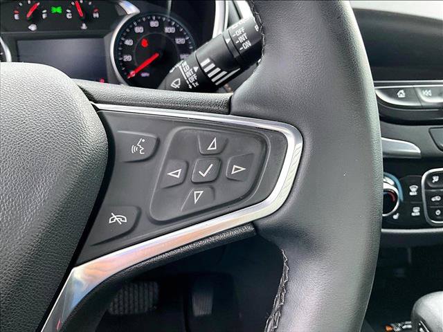 Used 2023 Chevrolet Equinox Premier FWD image 18