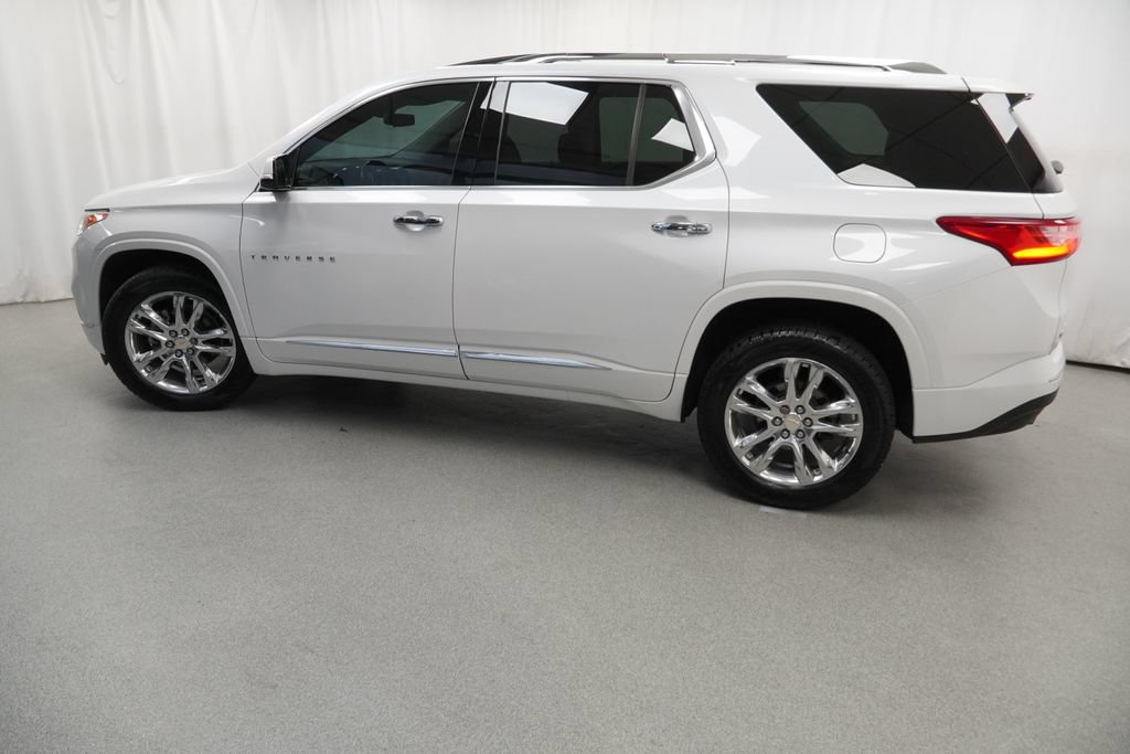 Used 2019 Chevrolet Traverse High Country w/ LPO, Floor Liner Package AWD/4WD image 42