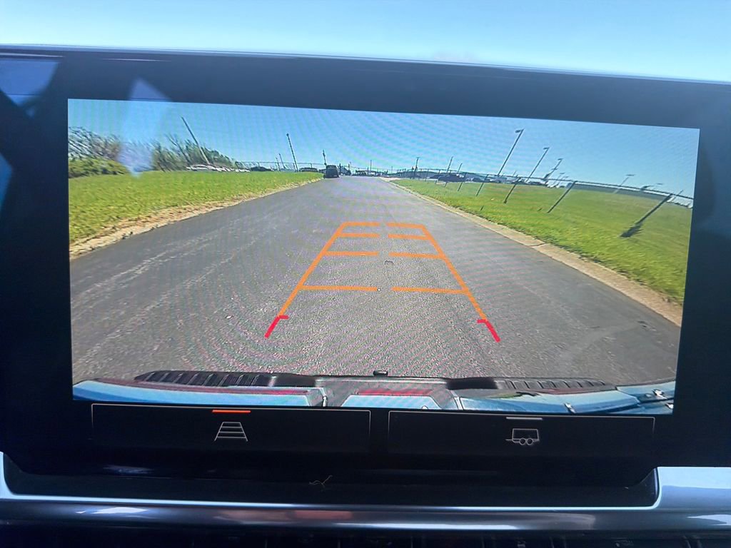 Used 2024 GMC Sierra 1500 Elevation image 22