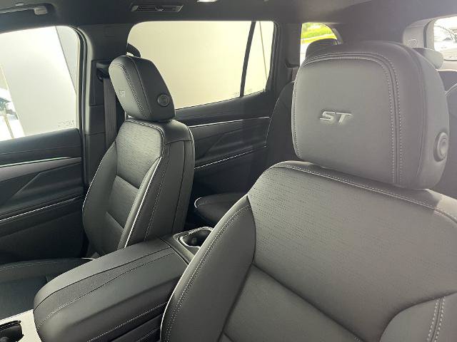 New 2026 Buick Enclave Sport Touring w/ Power Package FWD image 5