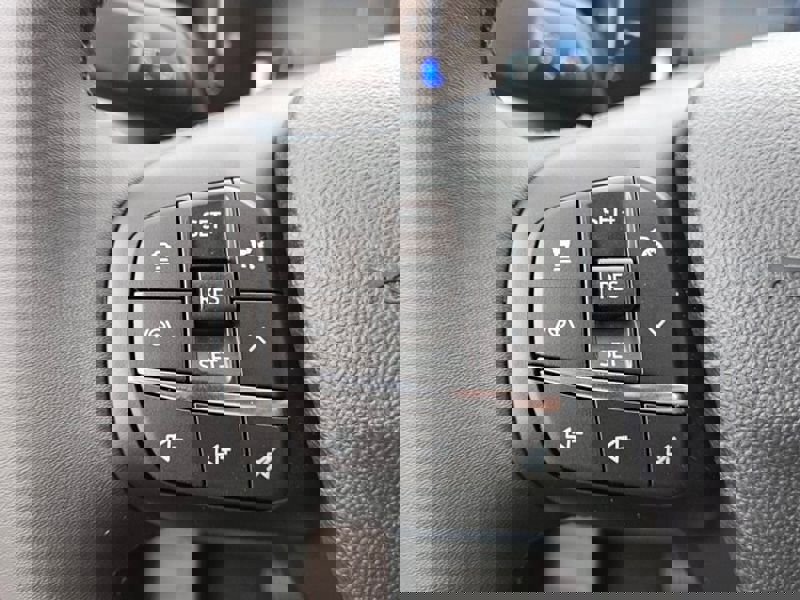 New 2025 Ford Maverick Lariat w/ Black Appearance Package image 28