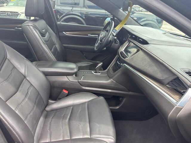 Used 2018 Cadillac XT5 Platinum w/ Driver Assist Package AWD/4WD image 23