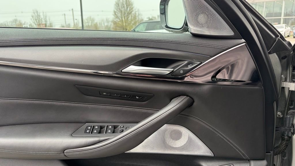 Used 2019 BMW M5 w/ Executive Package image 12