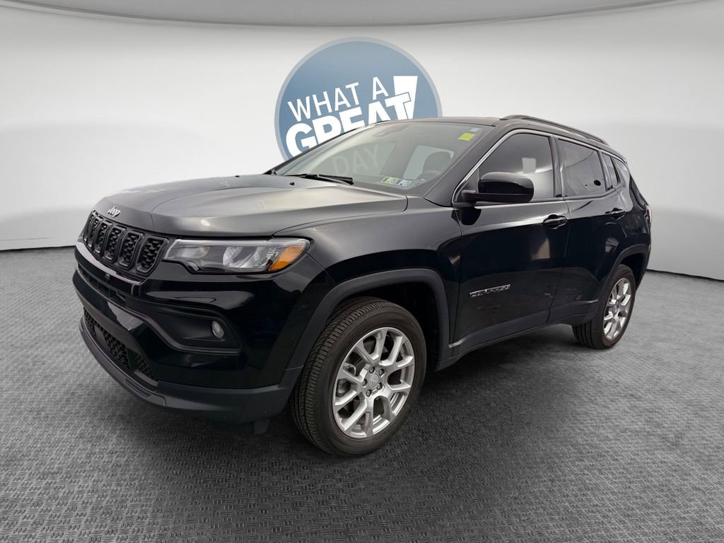 Used 2024 Jeep Compass Latitude image 8