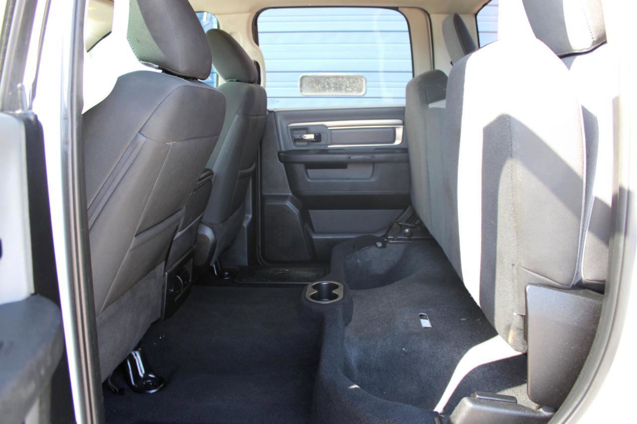 Used 2021 RAM 1500 Classic SLT RWD image 40