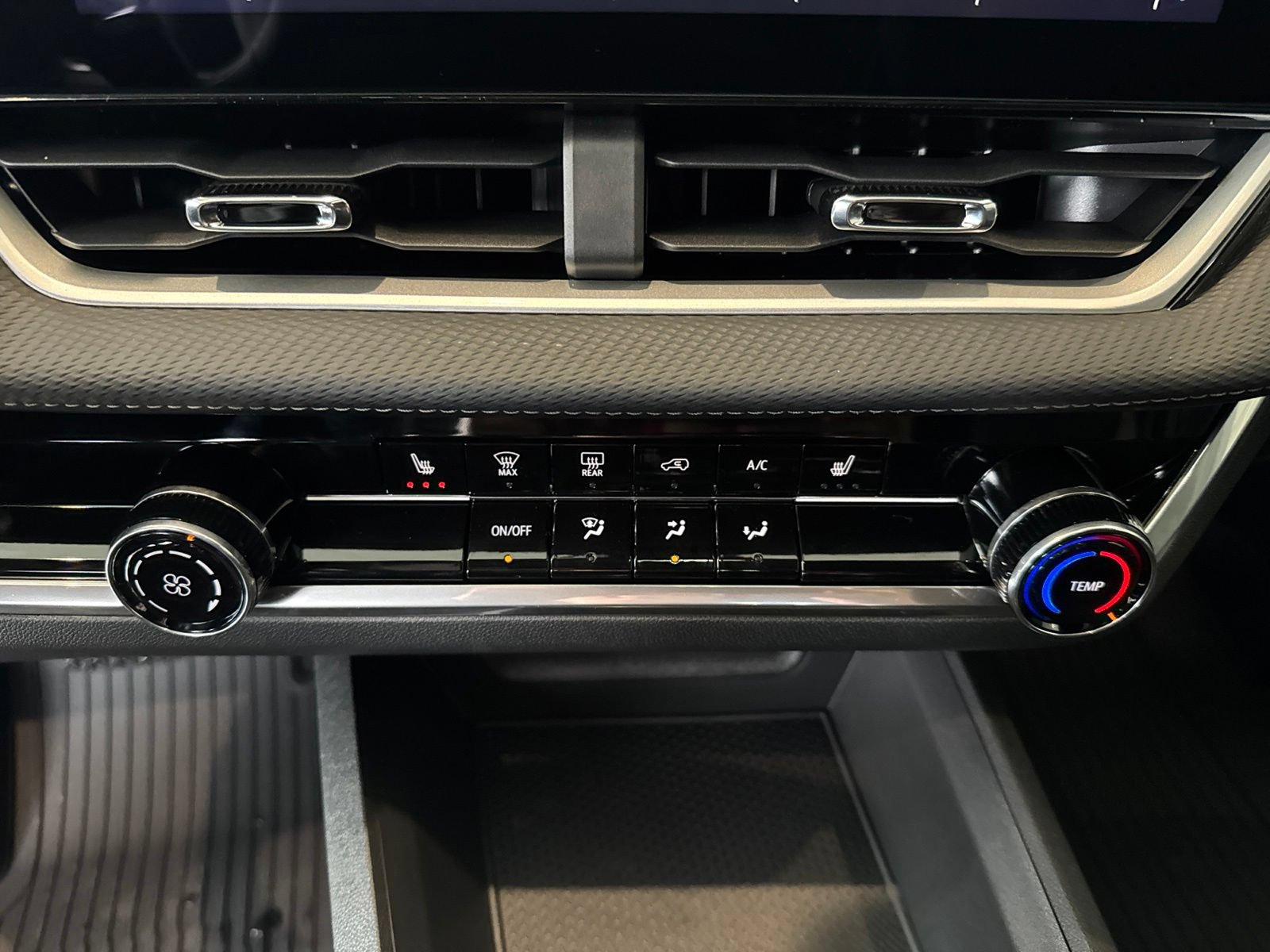 New 2027 Chevrolet Equinox LT FWD image 25