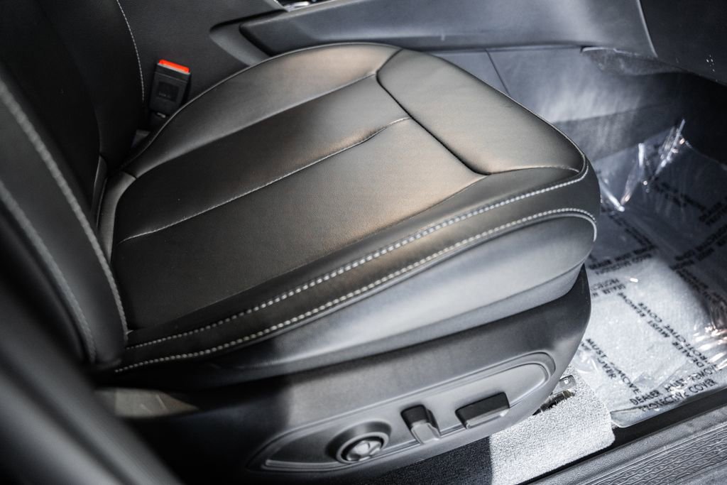 Certified 2023 Jeep Grand Cherokee Limited w/ Black Appearance Package image 37