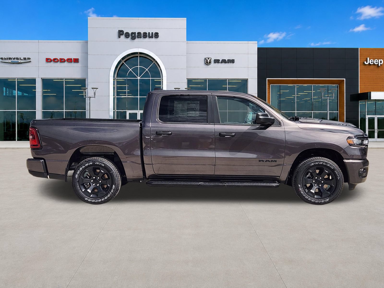 New 2026 RAM 1500 Express AWD/4WD image 7