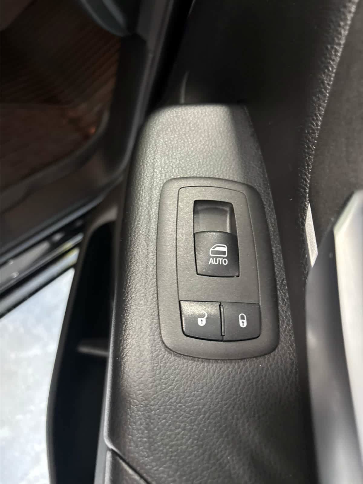 Used 2023 RAM 1500 Big Horn AWD/4WD image 40
