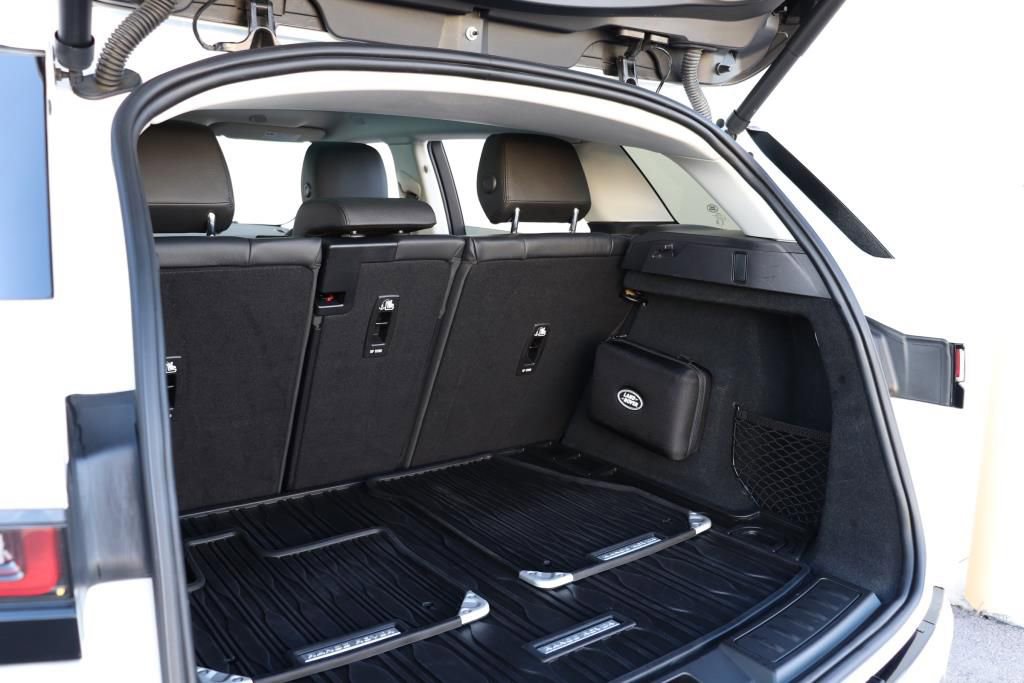 Used 2023 Land Rover Range Rover Evoque SE image 23