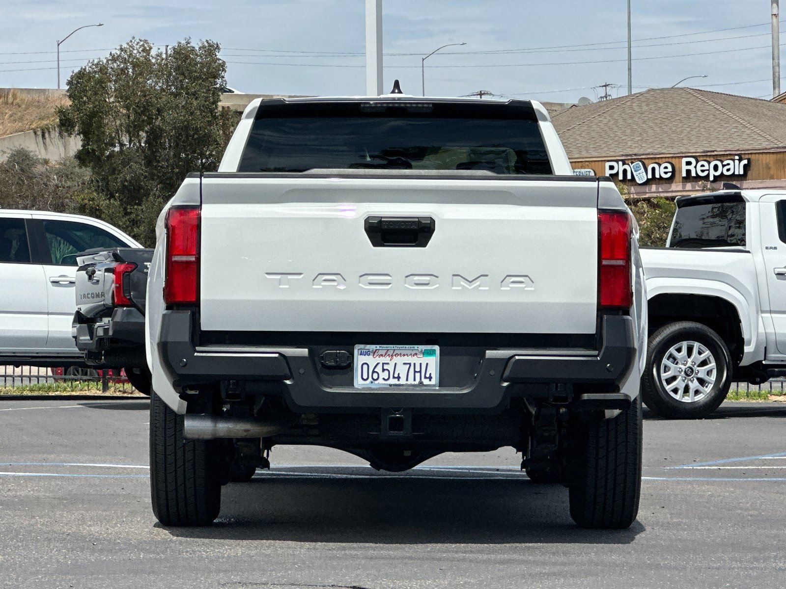 Used 2025 Toyota Tacoma SR w/ SR Upgrade Package RWD image 4