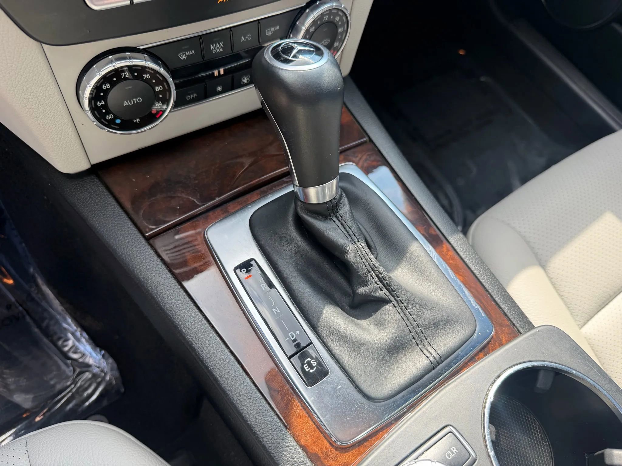 Used 2013 Mercedes-Benz C 250 Sedan image 27